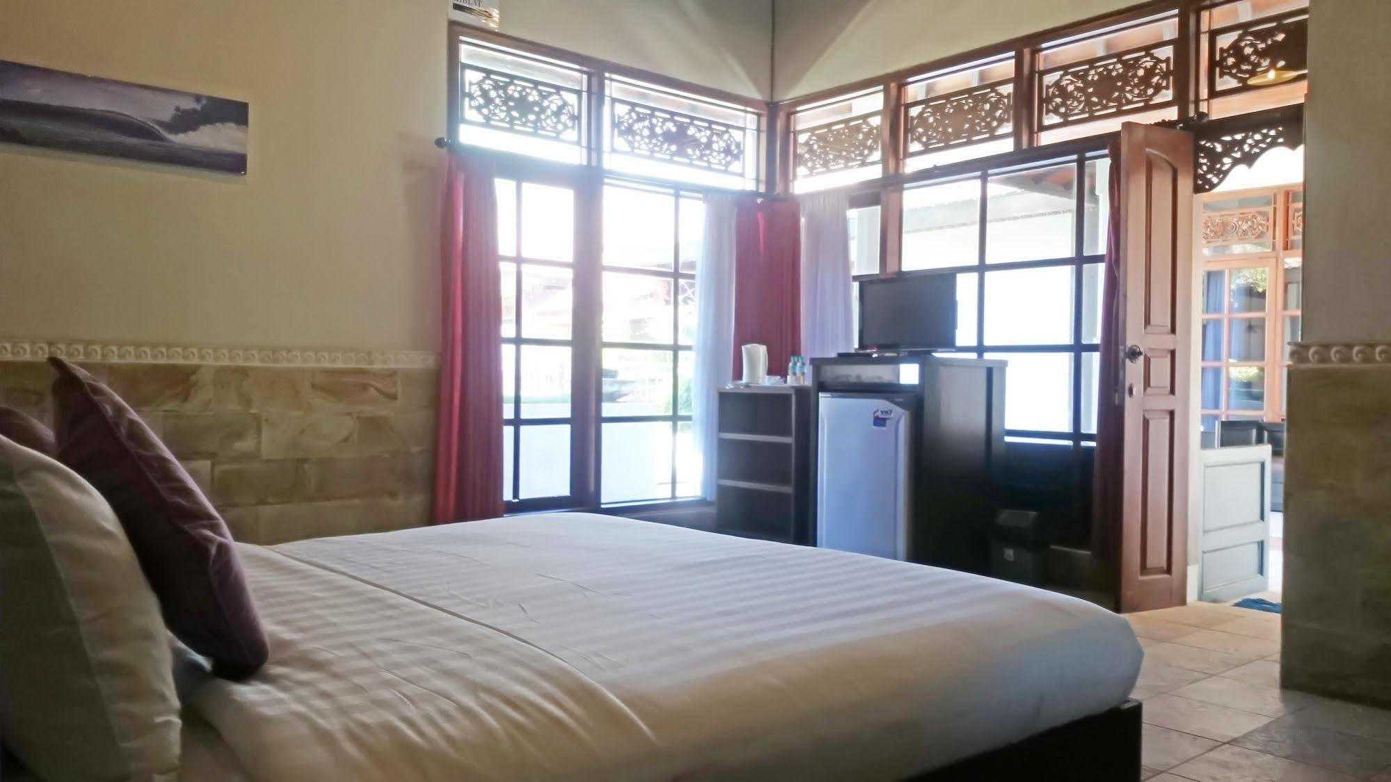 Hana Kuta Beach Hotel מראה חיצוני תמונה